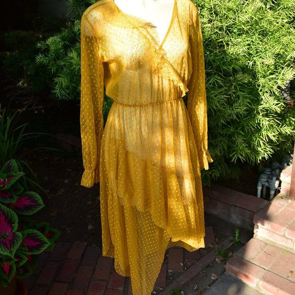 LACE DRESS BERSHKA MOROCCO SZ SMALL - Picture 1 of 5